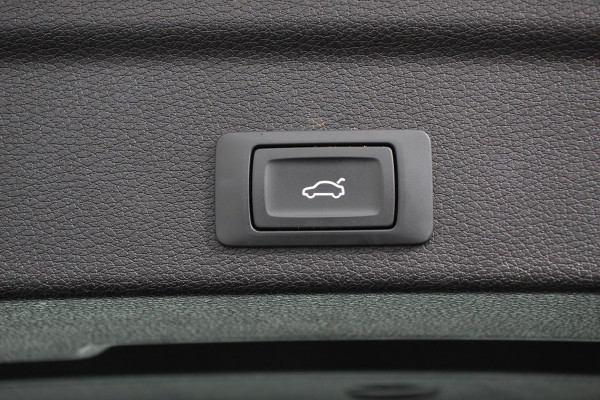 Audi Q3 Sportback 45 TFSI e 245pk PHEV S-tronic Attitude Navigatie Parkeersensoren Adaptive Cruise Control Stoelverwarming Ledverlichting Virtual Cockpit Climate Control