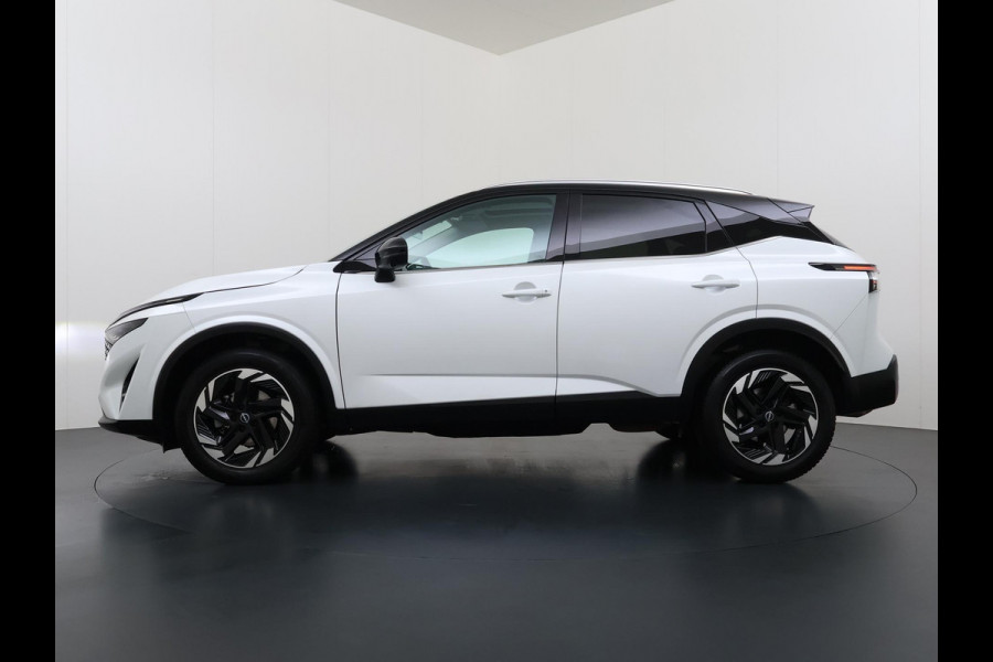 Nissan QASHQAI 1.3 MHEV Xtronic N-Connecta VAN: €37.900,- VOOR: €34.577,- UW EINDEJAARSVOORDEEL: €3.323,- | FABRIEKSGARANTIE| PANO| VOORRUITVERWARMING| STOEL + STUUR VERWARMING| 360 CAMERA| DODE HOEK| HEAD-UP| ELEK. ACHTERKLEP