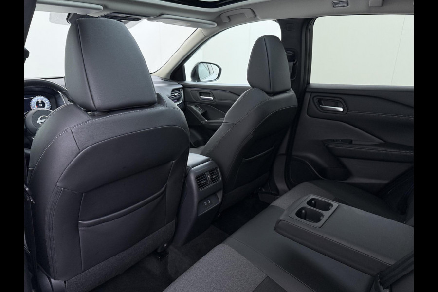 Nissan QASHQAI 1.3 MHEV Xtronic N-Connecta VAN: €37.900,- VOOR: €34.577,- UW EINDEJAARSVOORDEEL: €3.323,- | FABRIEKSGARANTIE| PANO| VOORRUITVERWARMING| STOEL + STUUR VERWARMING| 360 CAMERA| DODE HOEK| HEAD-UP| ELEK. ACHTERKLEP