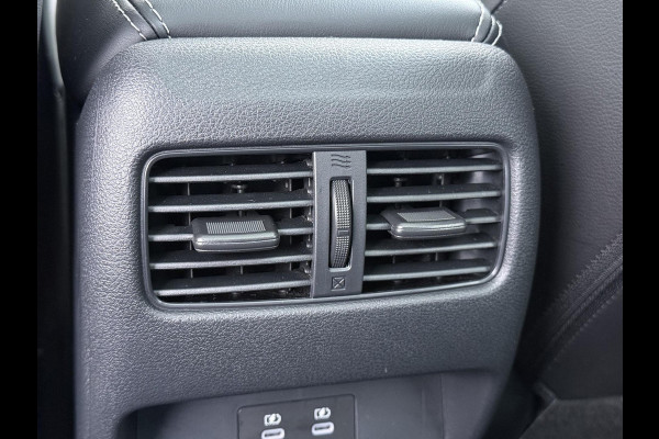 Nissan QASHQAI 1.3 MHEV Xtronic N-Connecta VAN: €37.900,- VOOR: €34.577,- UW EINDEJAARSVOORDEEL: €3.323,- | FABRIEKSGARANTIE| PANO| VOORRUITVERWARMING| STOEL + STUUR VERWARMING| 360 CAMERA| DODE HOEK| HEAD-UP| ELEK. ACHTERKLEP