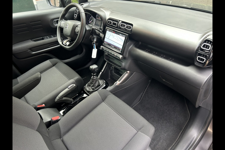 Citroën C3 Aircross 1.2 110pk Shine Navi, Carplay, LMV, Stoelverw.