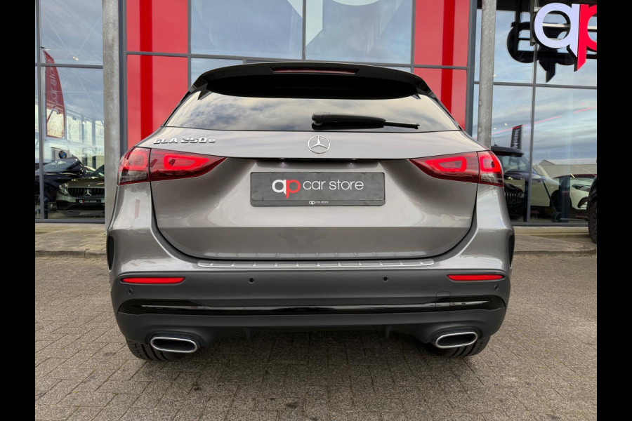 Mercedes-Benz GLA 250 e Business Line AMG/Panorama/Memory Full spec