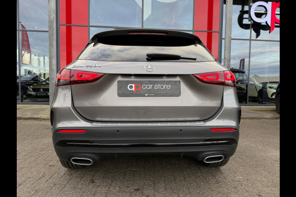 Mercedes-Benz GLA 250 e Business Line AMG/Panorama/Memory Full spec