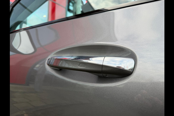 Mercedes-Benz GLA 250 e Business Line AMG/Panorama/Memory Full spec