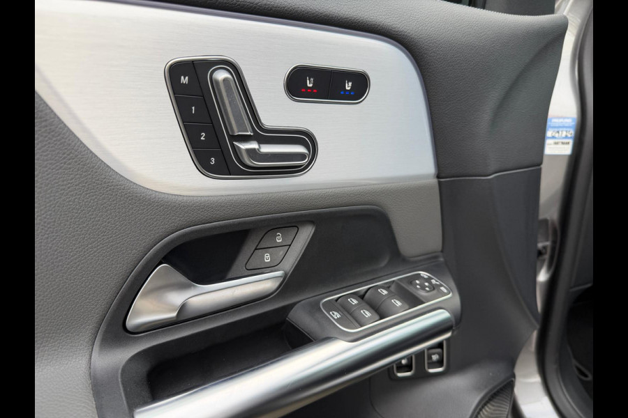 Mercedes-Benz GLA 250 e Business Line AMG/Panorama/Memory Full spec