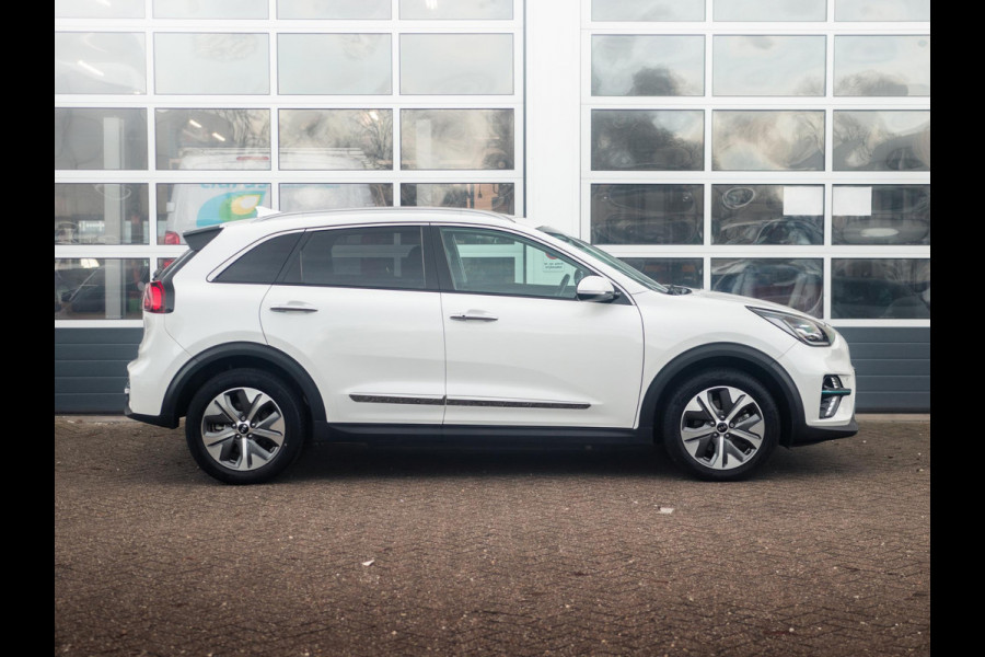 Kia e-Niro DynamicLine 64 kWh l Navigatie l Achteruitrijcamera l