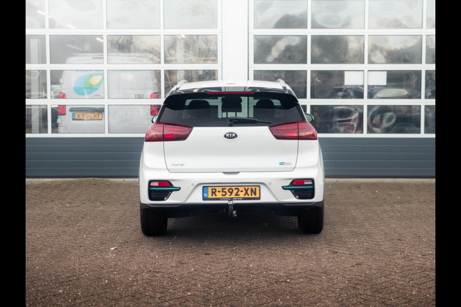 Kia e-Niro DynamicLine 64 kWh l Navigatie l Achteruitrijcamera l