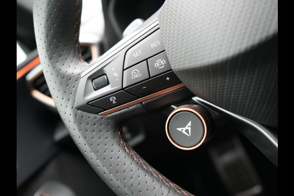 CUPRA Leon 1.5 TSI e-Hybrid Business DSG Plug In Hybrid 204pk PHEV | Alcantara Kuipstoelen Memory | Adaptive Cruise | Matrix LED | Virtual | Camera | Sfeerverlichting | Apple Carplay | 18"L.M |
