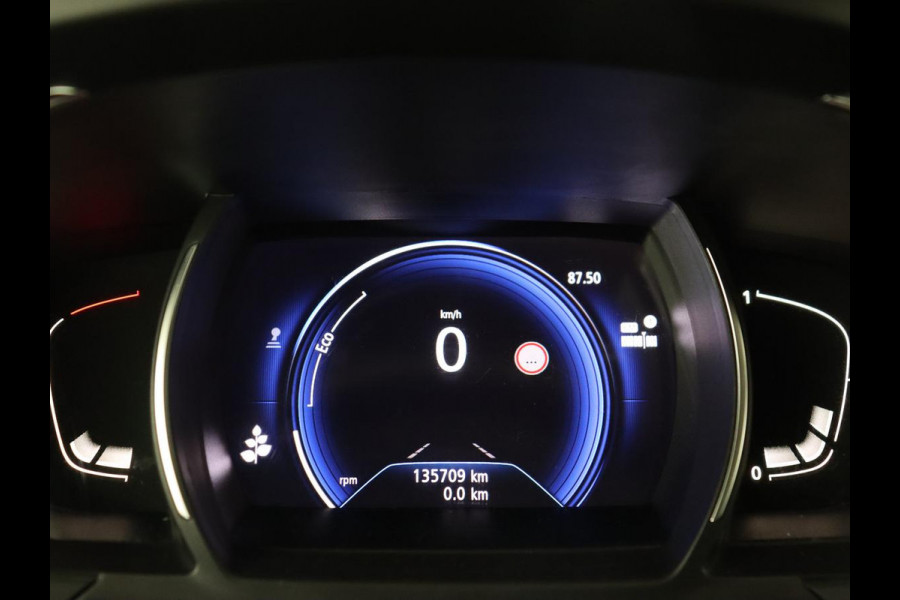 Renault Grand Scénic 1.4 TCe Zen 7-persoons | Trekhaak | Navigatie | Sfeerverlichting | Parkeerhulp | Keyless | Climate control | DAB | Cruise control