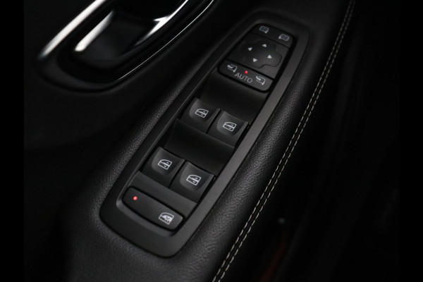 Renault Grand Scénic 1.4 TCe Zen 7-persoons | Trekhaak | Navigatie | Sfeerverlichting | Parkeerhulp | Keyless | Climate control | DAB | Cruise control