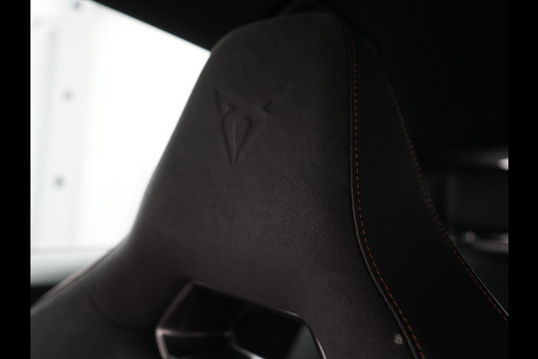 CUPRA Leon 1.5 TSI e-Hybrid Business DSG Plug In Hybrid 204pk PHEV | Alcantara Kuipstoelen Memory | Adaptive Cruise | Matrix LED | Virtual | Camera | Sfeerverlichting | Apple Carplay | 18"L.M |