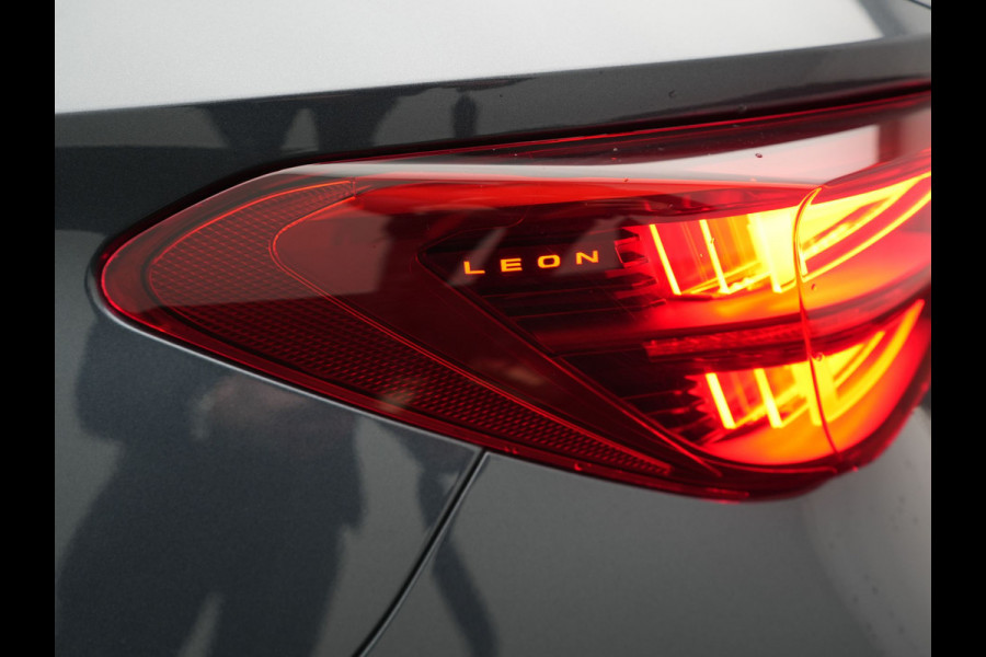CUPRA Leon 1.5 TSI e-Hybrid Business DSG Plug In Hybrid 204pk PHEV | Alcantara Kuipstoelen Memory | Adaptive Cruise | Matrix LED | Virtual | Camera | Sfeerverlichting | Apple Carplay | 18"L.M |