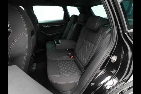 Škoda Karoq 1.5 TSI ACT 150pk Sportline Navigatie Trekhaak Camera Keyless Stoelverwarming 37