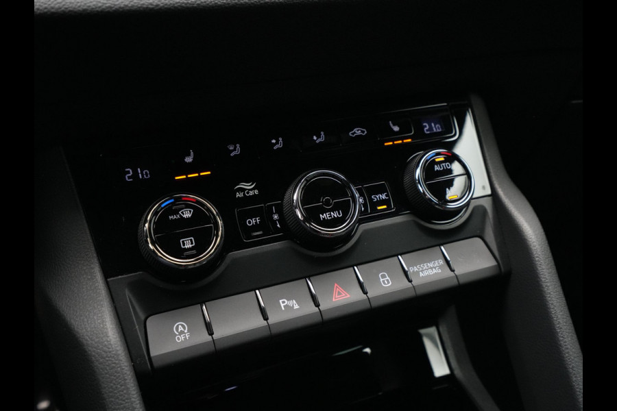 Škoda Karoq 1.5 TSI ACT 150pk Sportline Navigatie Trekhaak Camera Keyless Stoelverwarming 37