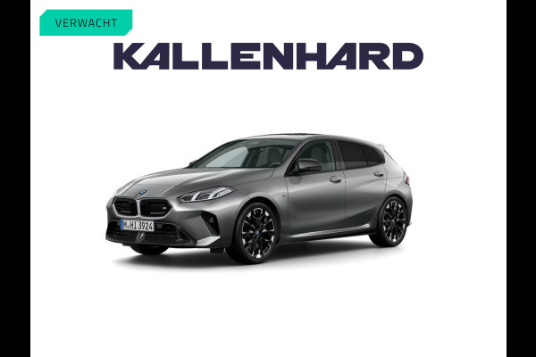 BMW 1-serie M135 xDrive - Pano - Driving Ass - Harman Kardon - Camera