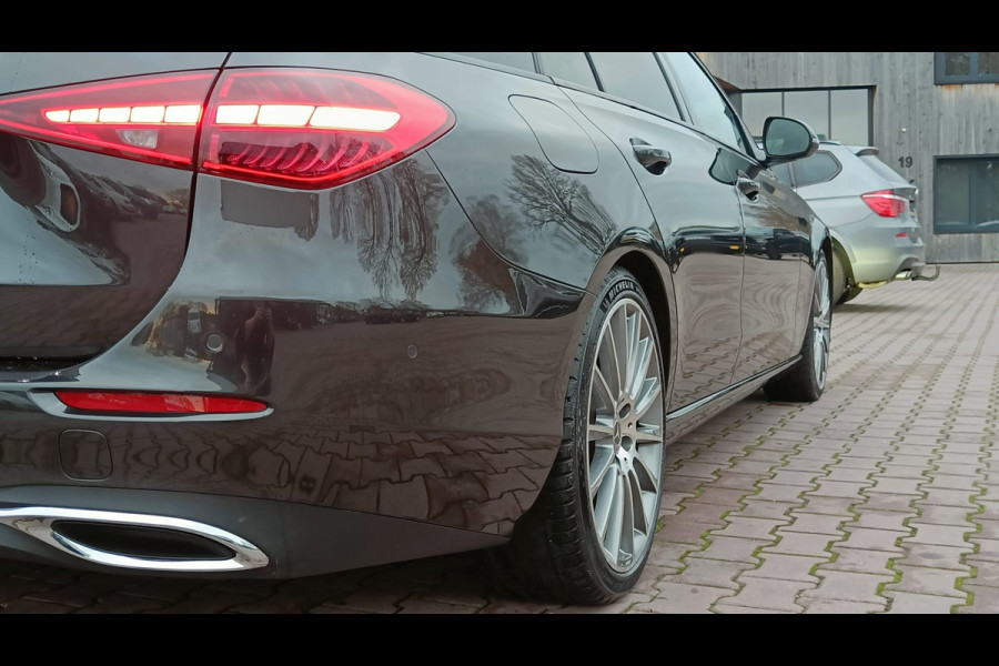 Mercedes-Benz C-Klasse Estate 200 Launch Edition Business Line LED afn. trekhaak Leder Apple-Android Stoelverw. Camera
