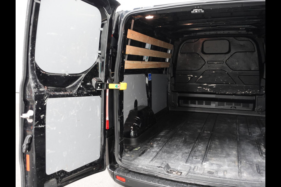 Ford Transit Custom L1H1 Trend Raptor Edition Navigatie Camera Cruise control Parkeersensoren Trekhaak Airco