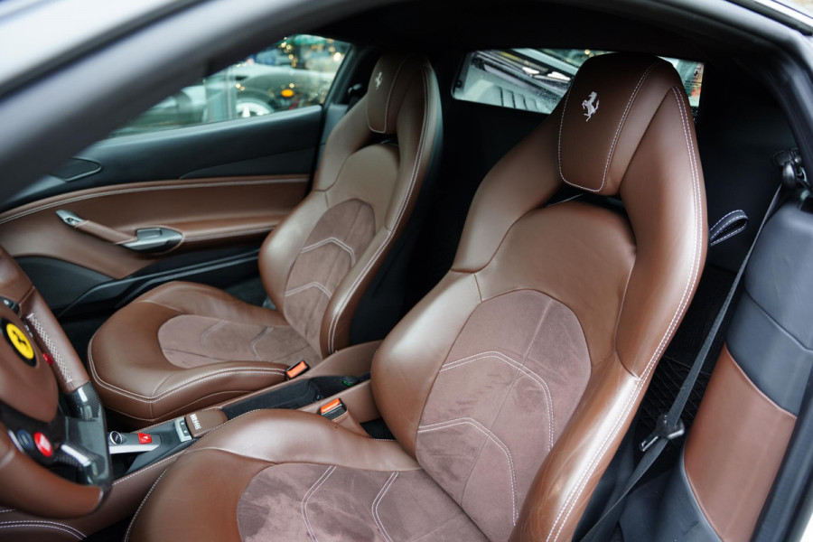 Ferrari 488 3.9 GTB HELE