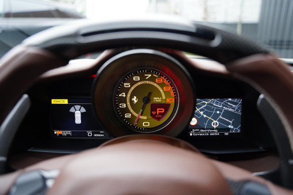 Ferrari 488 3.9 GTB HELE