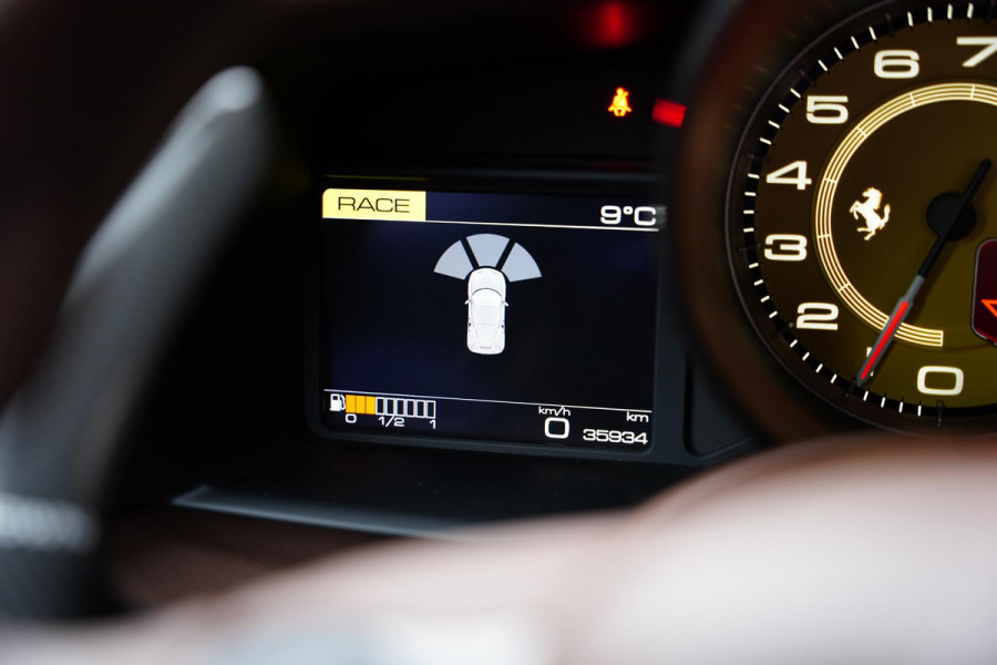 Ferrari 488 3.9 GTB HELE