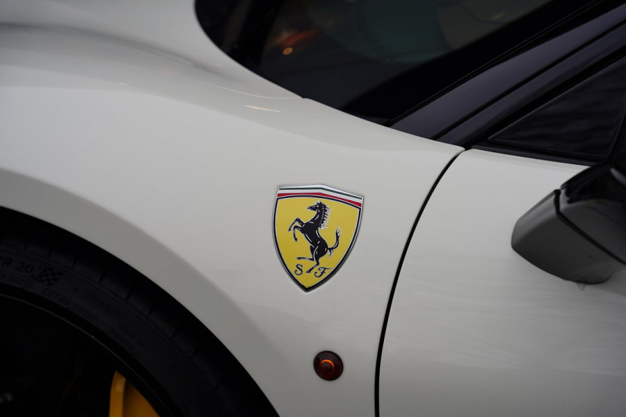 Ferrari 488 3.9 GTB HELE