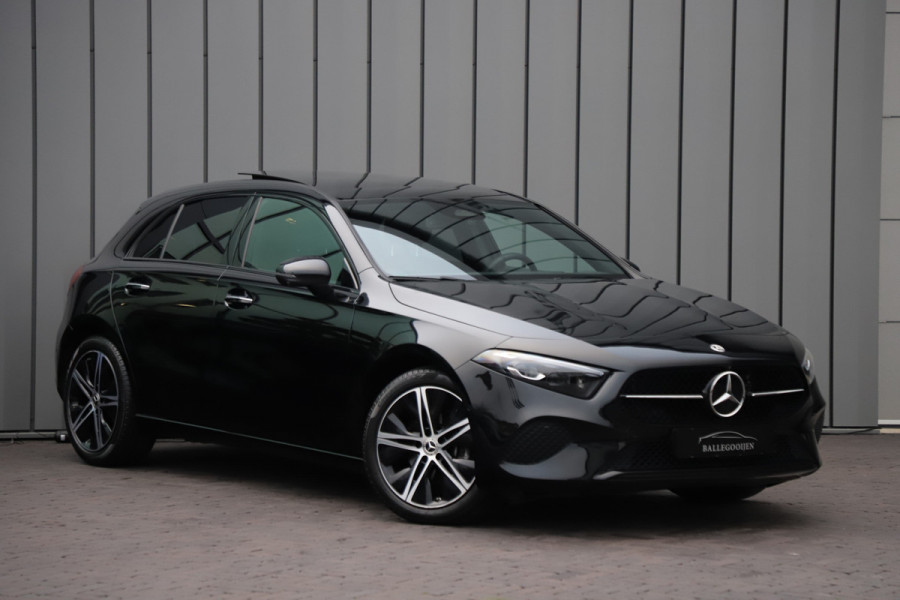 Mercedes-Benz A-Klasse 200 Luxury Line | 163PK | Pano | Keyless-go | Sfeerverlichting | ACC | Multibeam | Widescreen | 2024.