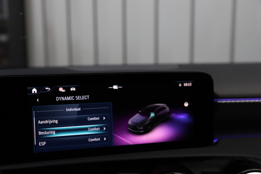 Mercedes-Benz A-Klasse 200 Luxury Line | 163PK | Pano | Keyless-go | Sfeerverlichting | ACC | Multibeam | Widescreen | 2024.