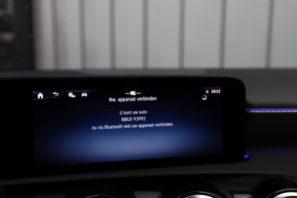 Mercedes-Benz A-Klasse 200 Luxury Line | 163PK | Pano | Keyless-go | Sfeerverlichting | ACC | Multibeam | Widescreen | 2024.