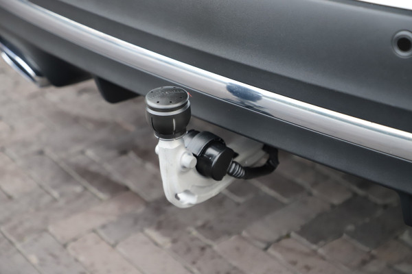 Mercedes-Benz GLA 250e AMG | 218PK | Pano | Sfeerverlichting | ACC | Widescreen | Stuurwielverw. | Trekhaak | Stoelverw. | 2025.