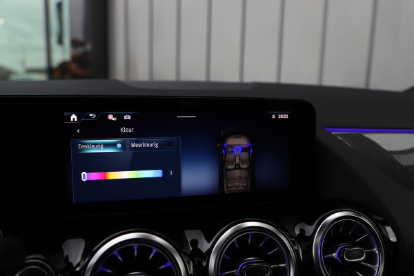 Mercedes-Benz GLA 250e AMG | 218PK | Pano | Sfeerverlichting | ACC | Widescreen | Stuurwielverw. | Trekhaak | Stoelverw. | 2025.