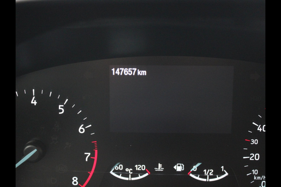 Ford FOCUS Wagon 1.0 EcoBoost Hybrid ST Line Business | TREKHAAK | NAVIGATIE | ACHTERUITRIJCAMERA |