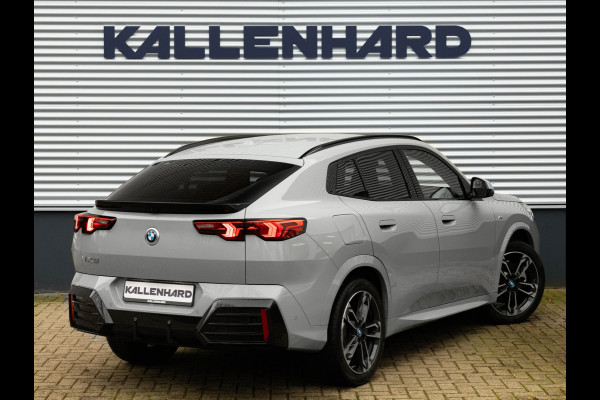 BMW iX2 xDrive30 M-Sport - Trekhaak - Driving + Parking Ass Plus - Head-Up - Harman Kardon