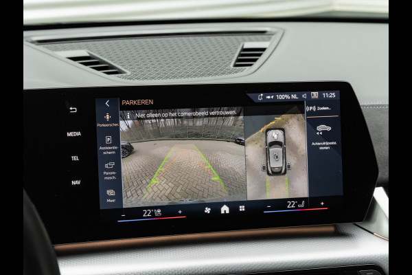 BMW iX2 xDrive30 M-Sport - Trekhaak - Driving + Parking Ass Plus - Head-Up - Harman Kardon