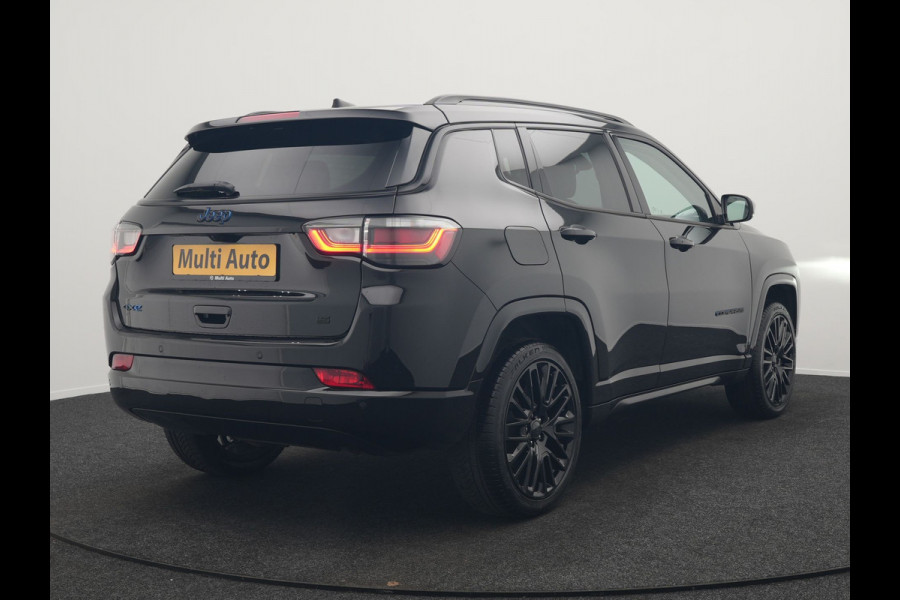 Jeep Compass 4xe 240 Electric S Plug In Hybrid 240pk Dealer O.H. PHEV | Adaptive Cruise | Camera | Lederen Sportstoelen & Stuur Verwarmd | Apple Carplay | Keyless | Navigatie | Virtual | DAB |