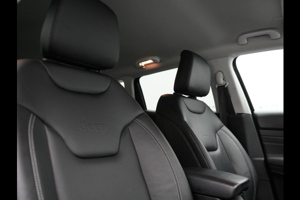 Jeep Compass 4xe 240 Electric S Plug In Hybrid 240pk Dealer O.H. PHEV | Adaptive Cruise | Camera | Lederen Sportstoelen & Stuur Verwarmd | Apple Carplay | Keyless | Navigatie | Virtual | DAB |