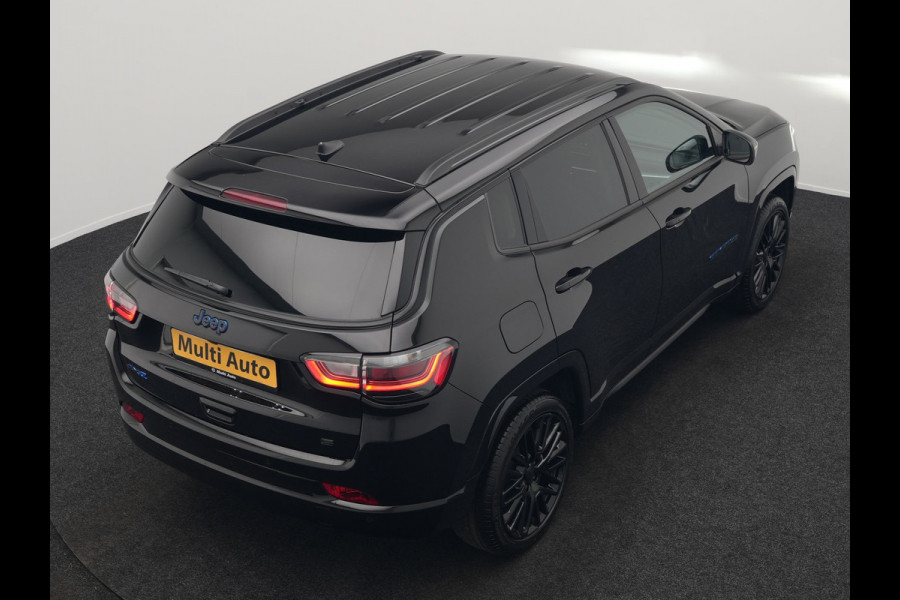 Jeep Compass 4xe 240 Electric S Plug In Hybrid 240pk Dealer O.H. PHEV | Adaptive Cruise | Camera | Lederen Sportstoelen & Stuur Verwarmd | Apple Carplay | Keyless | Navigatie | Virtual | DAB |