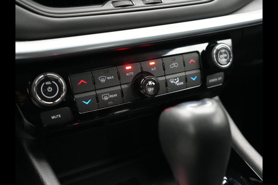 Jeep Compass 4xe 240 Electric S Plug In Hybrid 240pk Dealer O.H. PHEV | Adaptive Cruise | Camera | Lederen Sportstoelen & Stuur Verwarmd | Apple Carplay | Keyless | Navigatie | Virtual | DAB |