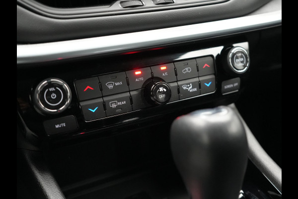 Jeep Compass 4xe 240 Electric S Plug In Hybrid 240pk Dealer O.H. PHEV | Adaptive Cruise | Camera | Lederen Sportstoelen & Stuur Verwarmd | Apple Carplay | Keyless | Navigatie | Virtual | DAB |