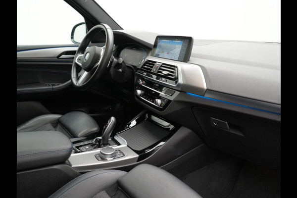 BMW X3 xDrive30e M Sport Plug In Hybrid 293pk Dealer O.H. PHEV | Panodak | Head Up | Camera | Lederen Sportstoelen Verwarmd | Sfeerverlichting | Keyless | Blis | Virtual | Navigatie | DAB |