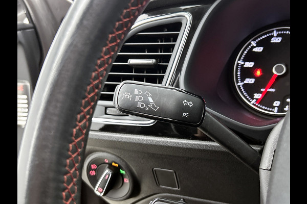 Seat Leon ST 1.8 TSI FR Business Intense(Goed OnderH, Panorama, Carplay, StoelV, Leder, Parkeersensoren V+A, Full Link, Etc)