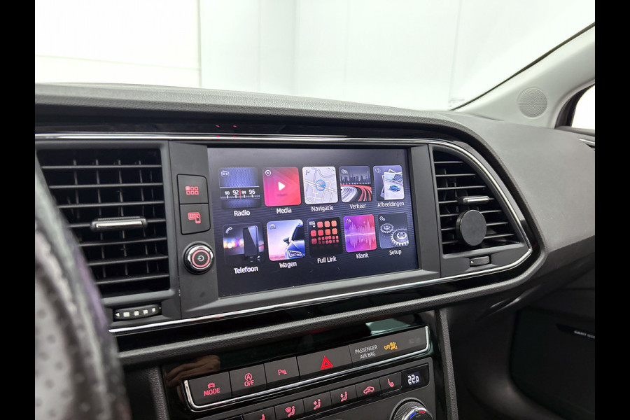 Seat Leon ST 1.8 TSI FR Business Intense(Goed OnderH, Panorama, Carplay, StoelV, Leder, Parkeersensoren V+A, Full Link, Etc)
