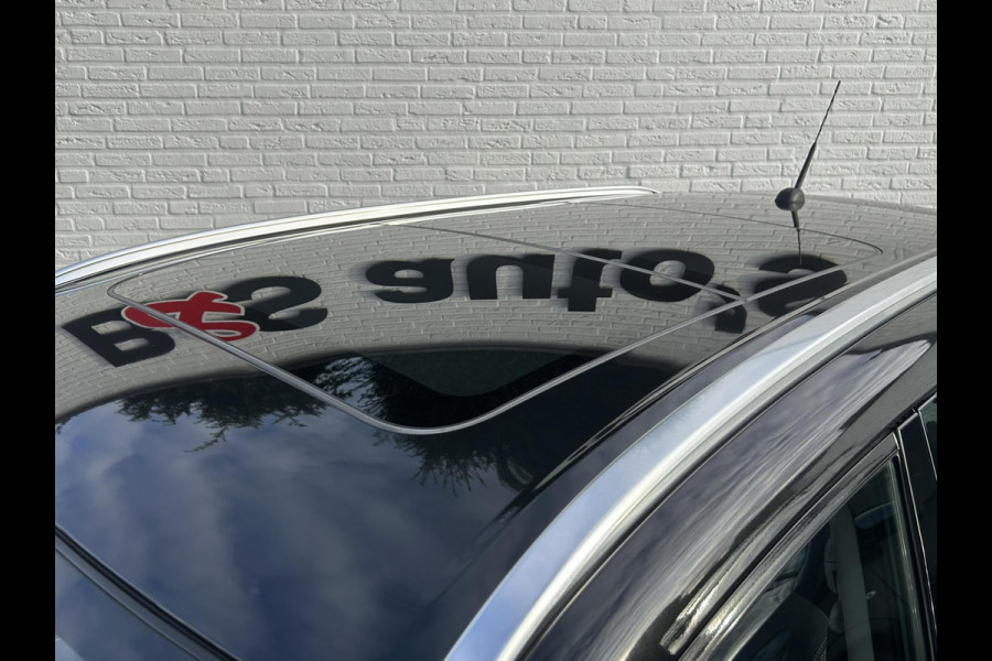 Suzuki Vitara 1.5 Hybrid Automaat Panorama Led Camera Pdc Stoelverwarming Lane Assist Keyless