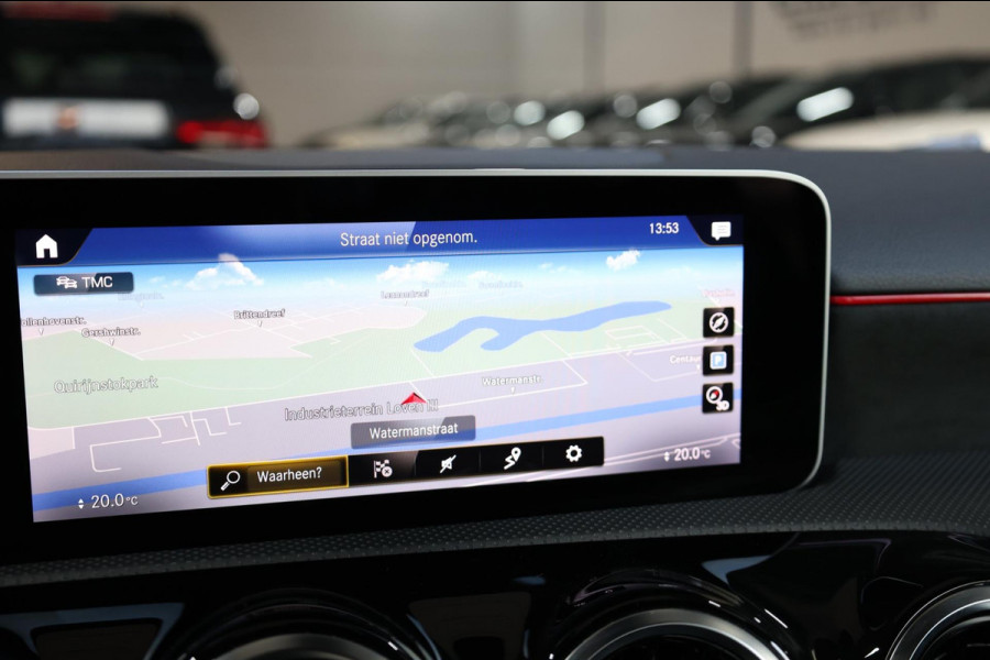 Mercedes-Benz A-Klasse 180 AMG Line LED/VIRTUAL/HALF LEER+ALCANTARA+S.VERWARMIN/18"LMV/CAM/ACC/ECC/12 MDN GARANTIE!