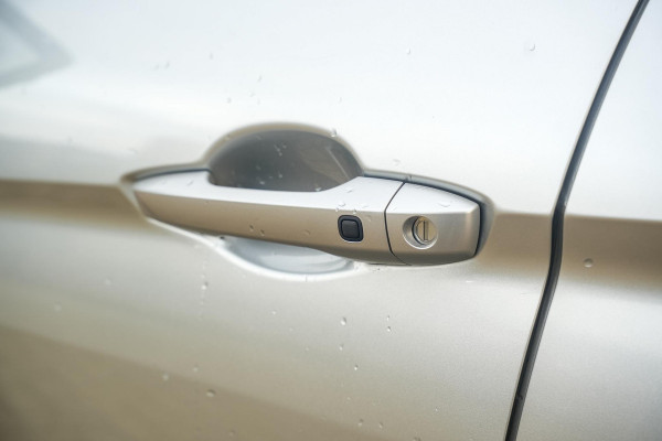 Mitsubishi Eclipse Cross 2.4 PHEV Intense+