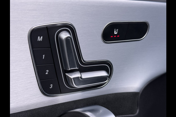 Mercedes-Benz CLA-Klasse 250 e AMG line | Alpinegrijs Pano HUD Memory 360 Camera