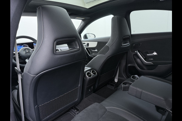 Mercedes-Benz CLA-Klasse 250 e AMG line | Alpinegrijs Pano HUD Memory 360 Camera