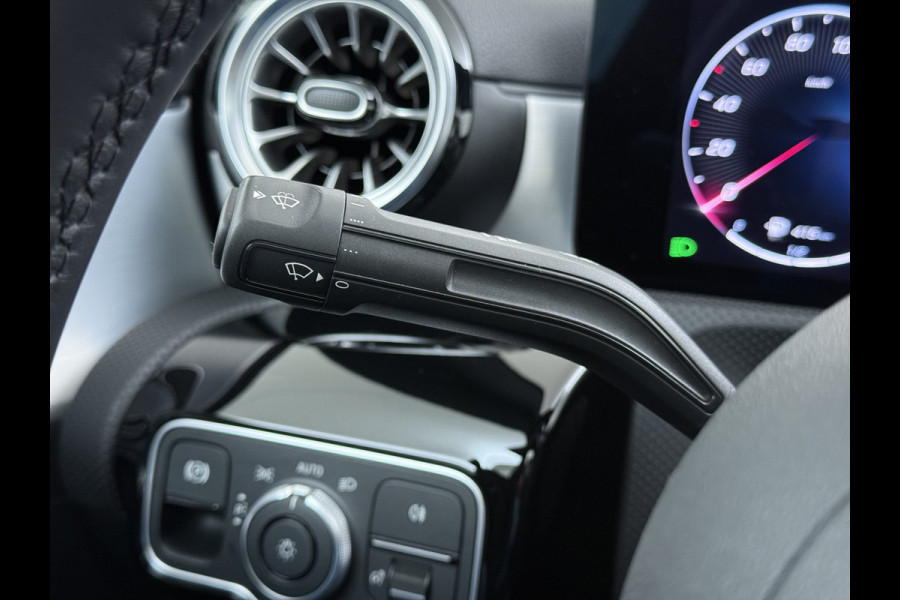 Mercedes-Benz CLA-Klasse 250 e AMG line | Alpinegrijs Pano HUD Memory 360 Camera