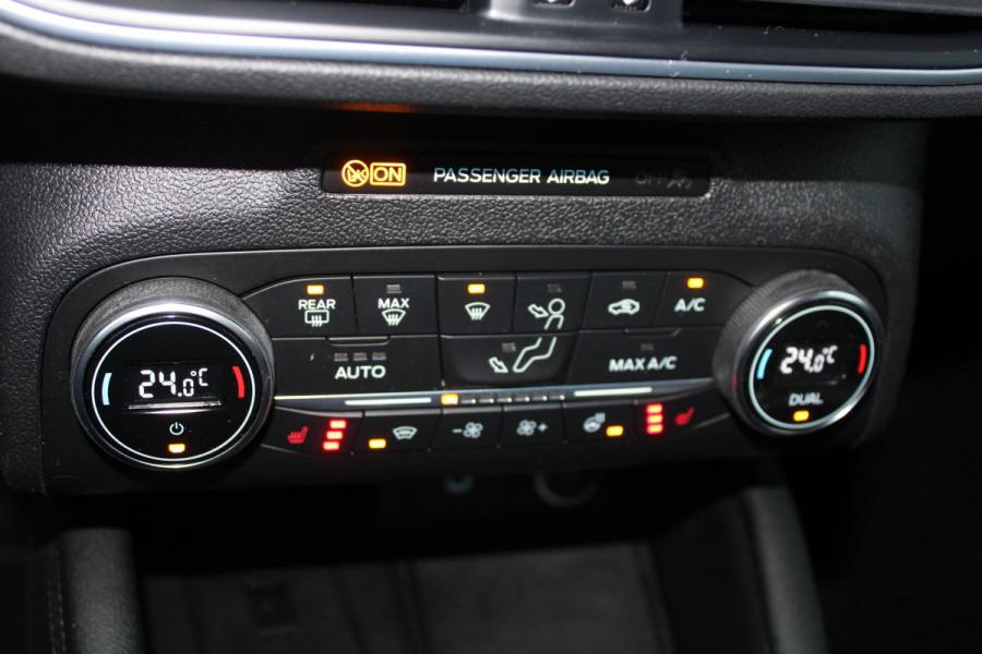 Ford Focus 1.0 EcoBoost Titanium Business | Winter Pack | Adaptive cruise control | Bang&Olufsen | Camera | 17 inch | FULL Led koplampen