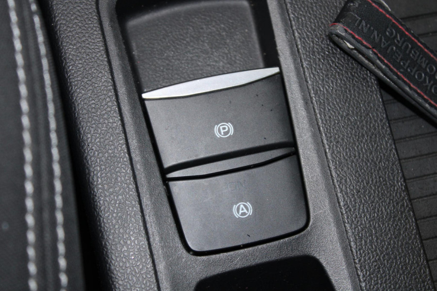 Ford Focus 1.0 EcoBoost Titanium Business | Winter Pack | Adaptive cruise control | Bang&Olufsen | Camera | 17 inch | FULL Led koplampen