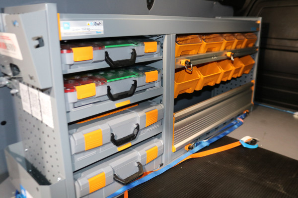 Renault Kangoo 1.5 Blue dCi 115 Extra L2 Automaat StoreVan inrichting